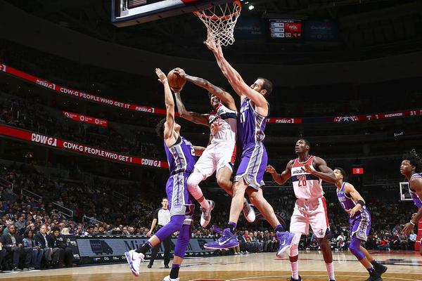 穆里尼奥与范加尔西甲老照片曝光