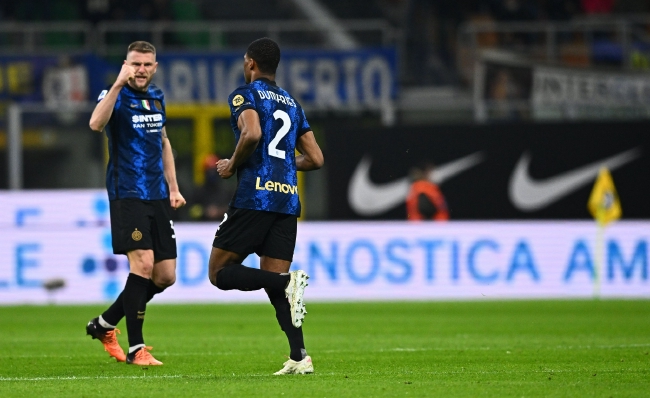 和平精英与巴啦啦小魔仙联动华丽亮相，刘美含领衔经典角色开启华丽全身变！